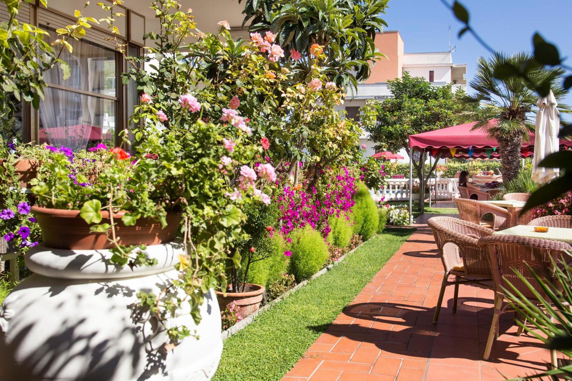 Hotel Apollo Ρίμινι Εξωτερικό φωτογραφία